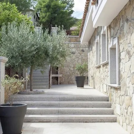 Serena Villa
