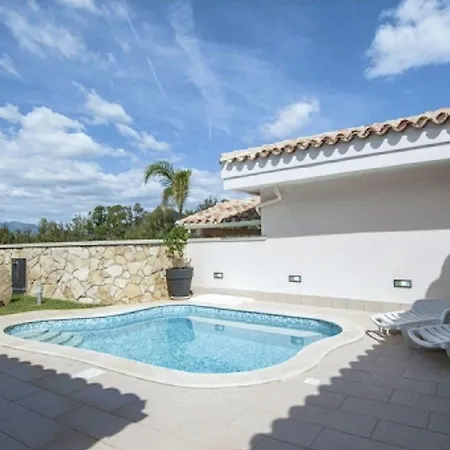 Serena Villa *