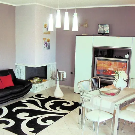 Serena Villa Castiadas